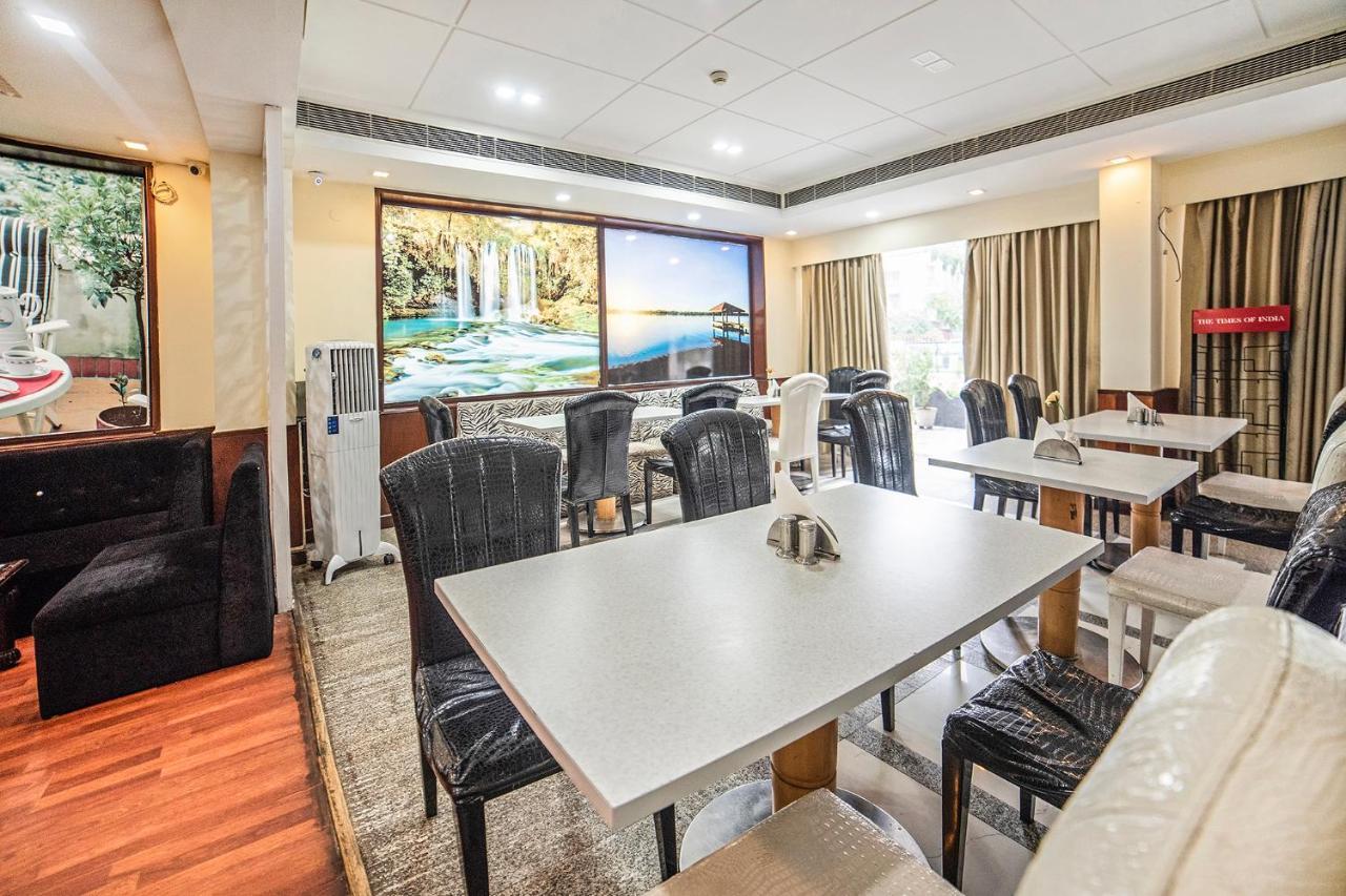 The Bmk Hotel Greater Kailash Delhi (National Capital Territory of India) Extérieur photo